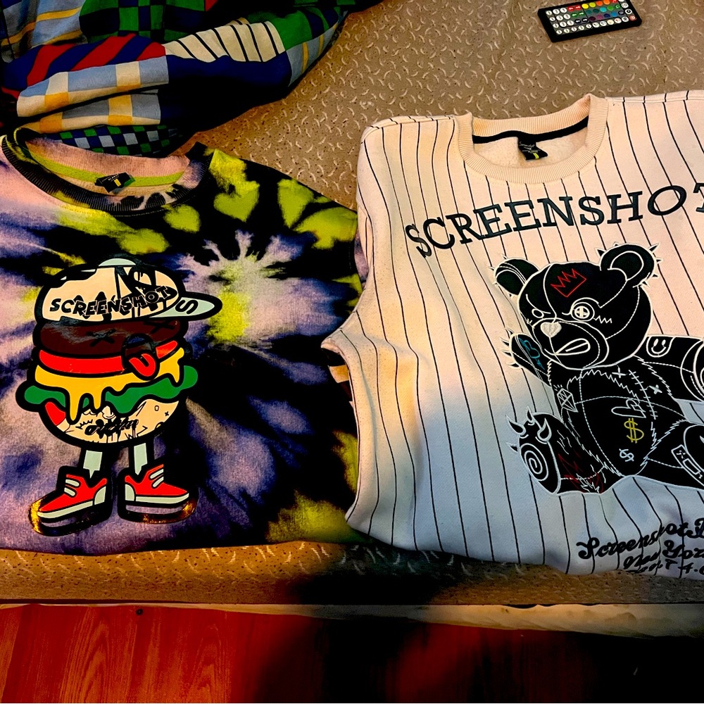 2 Screenshot brand sweatshirts (brand new)